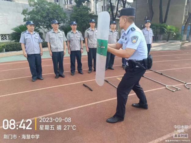 獵鷹護航秋季開學(xué)，強化駐校保安員培訓(xùn)