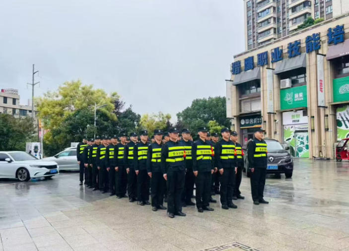 大型戶外活動保安如何應(yīng)對突發(fā)風(fēng)險？需與哪些團隊協(xié)作？